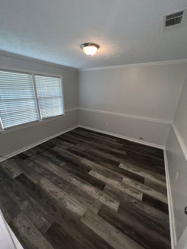 Building Photo - 1426 Tracewood Dr