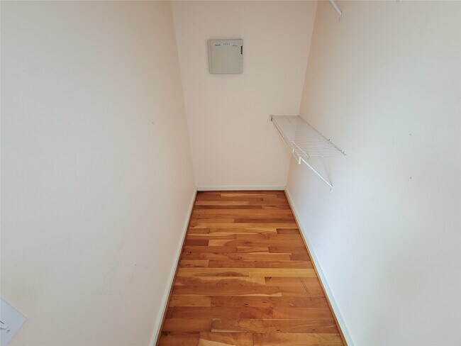 Building Photo - 2605 Calumet St