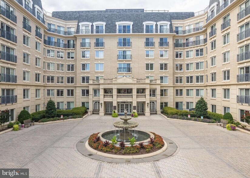 Front of Building - 5 Park Pl