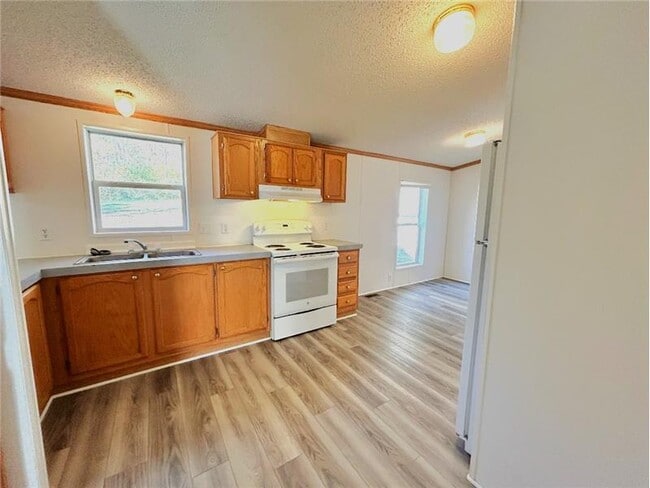 Building Photo - 398 Township Rd 344