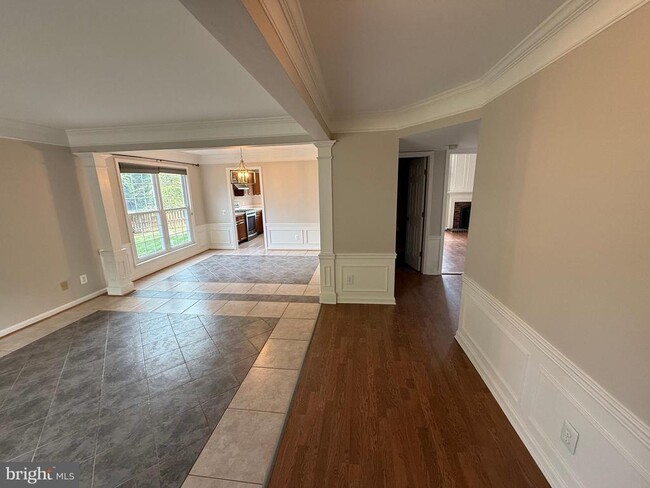 Building Photo - 918 Catoctin Cir NE