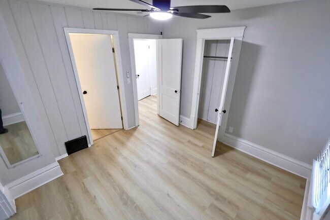 Building Photo - 316 Grand Ave