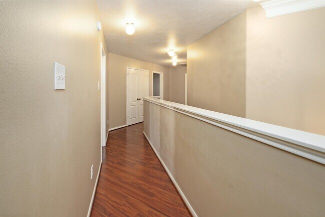 Building Photo - 16350 Mellow Oaks Ln