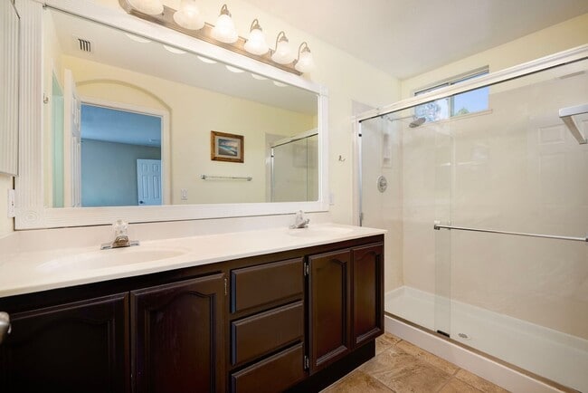 Building Photo - 213 Pacific Oak Ct