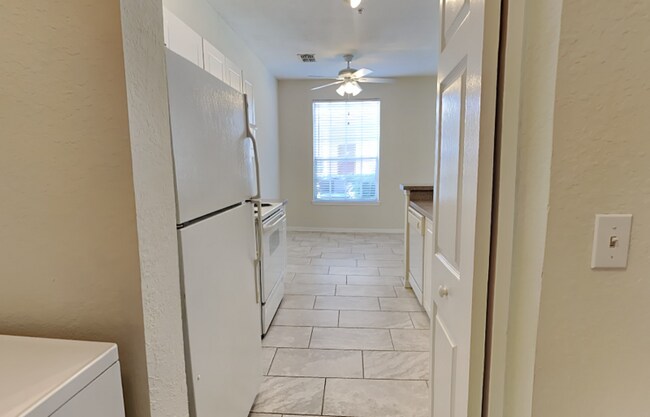 Building Photo - 832 Grand Regency Pointe
