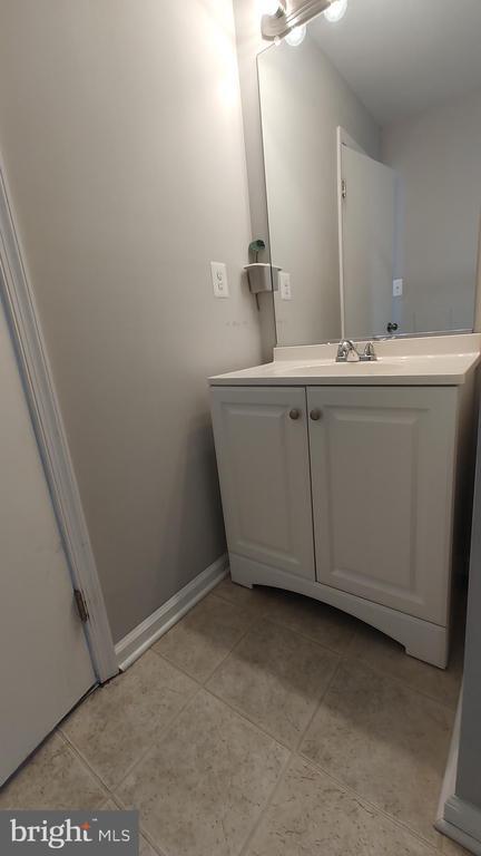 Building Photo - 3 Jack Pine Pl