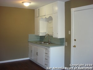 Building Photo - 814 Prado St