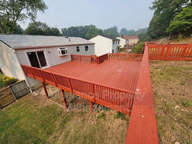 Building Photo - 7598 Springfield Hills Dr