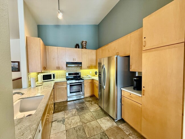 Building Photo - Snowcreek V – Stunning 4 Bed, 3 Bath Corner Unit