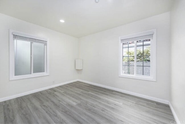 Building Photo - 506 San Luis Rey Rd