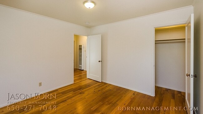 Building Photo - 1351 Chestnut St