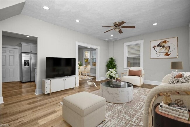 Building Photo - 229 Woodview Ave