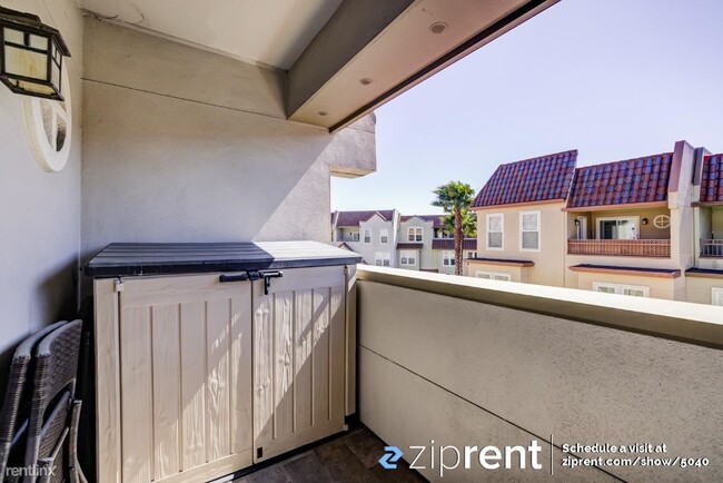 Building Photo - 3 br, 2 bath Condo - 32 Megan Dr, San Fran...