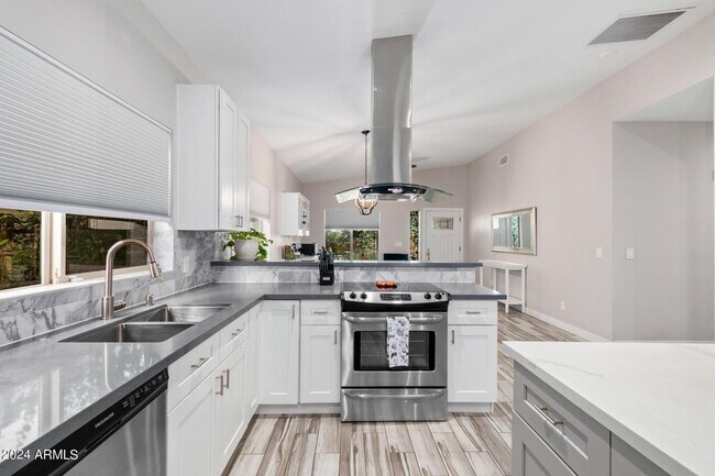 Building Photo - 2647 E Contention Mine Rd