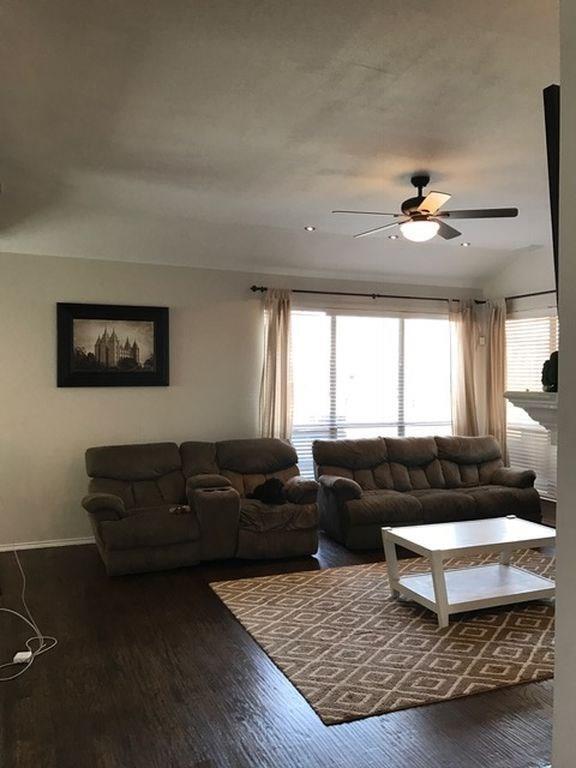 Building Photo - 13553 Valley Mills Dr