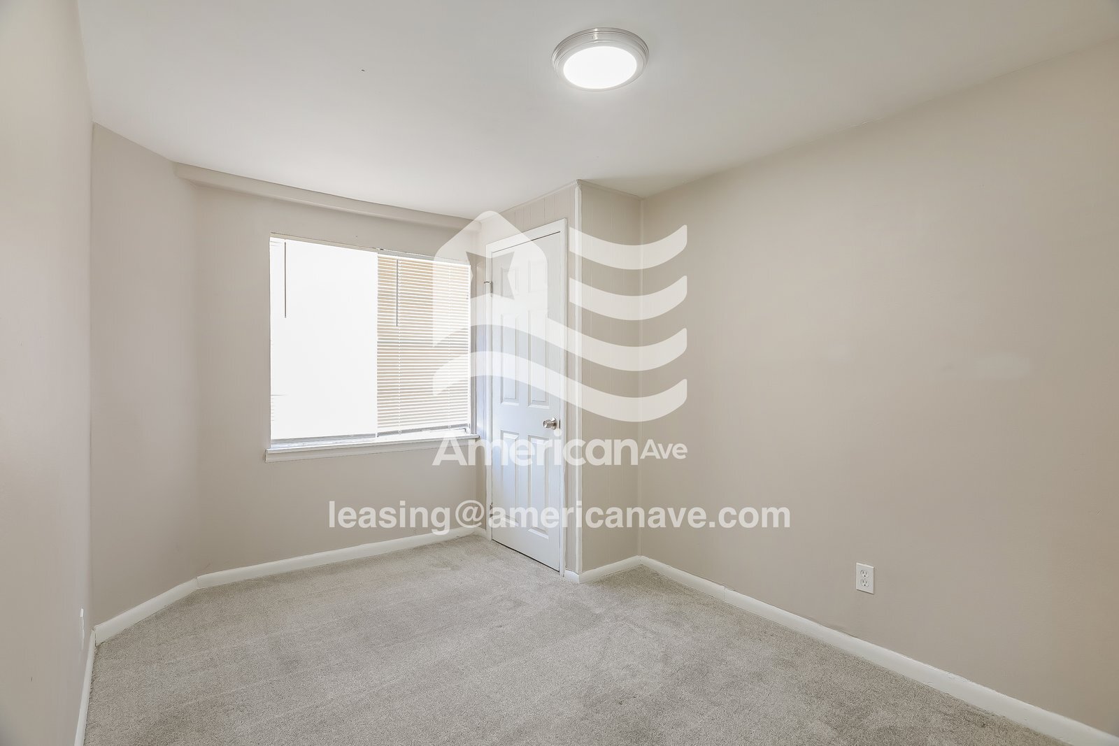 Building Photo - 716 61st St