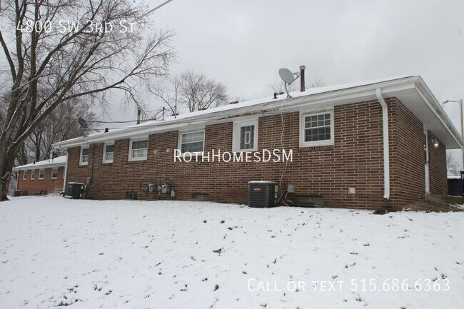 Building Photo - 4800 SW 3rd St