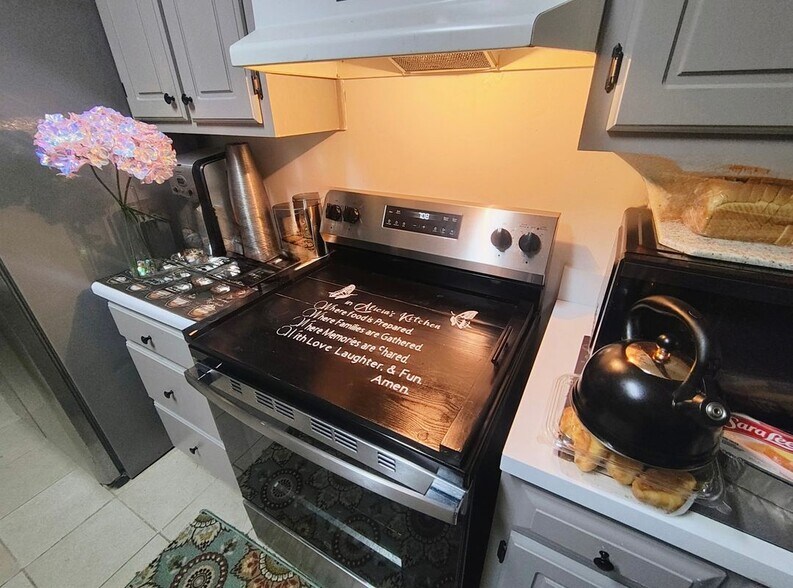 Building Photo - 11993 Red Ivy Ln