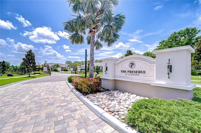 Building Photo - 3776 Maxwell Park Dr