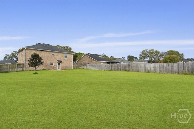 Building Photo - 220 Augusta Way