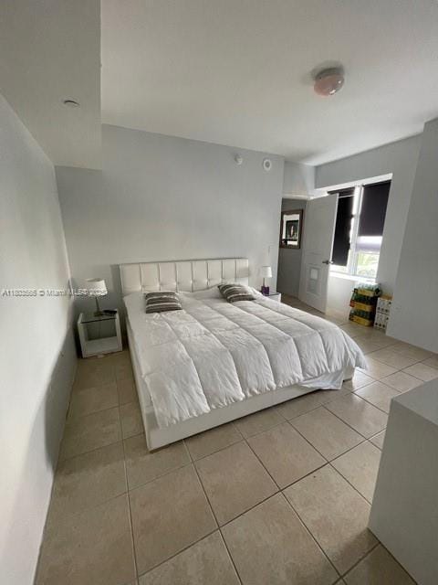 Building Photo - 3739 Collins Ave
