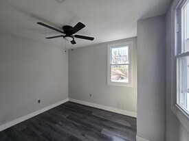 Building Photo - 2418 N 16th St
