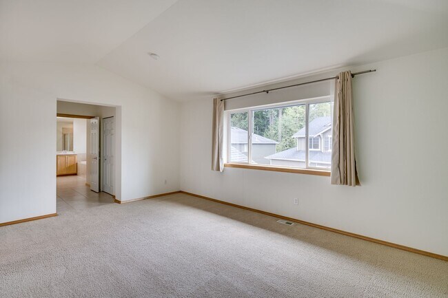 Building Photo - For Rent | Stunning 4-Bedroom Home in Brookside Estates