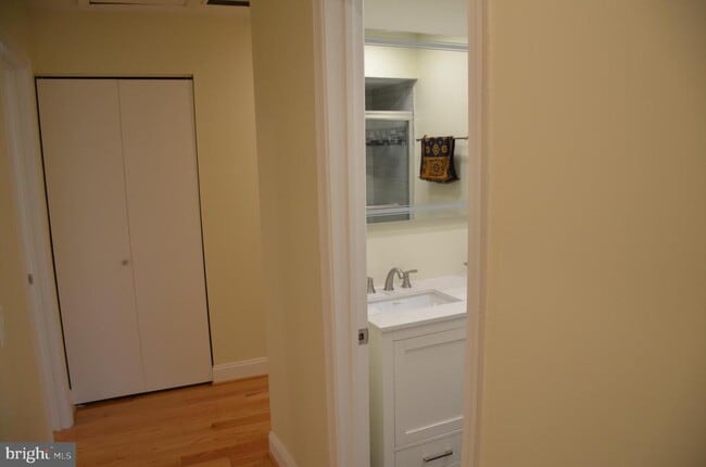 Building Photo - 9012 Paddock Ln