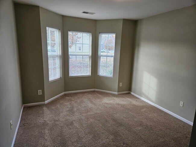 Building Photo - Troutman Area - 3 BR / 2 BA + Bonus Room & Garage