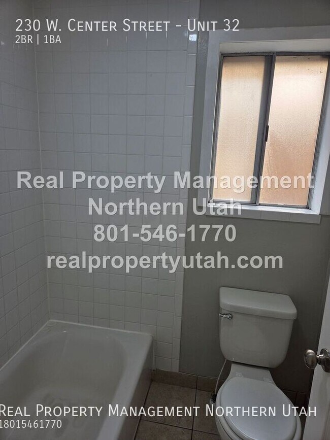 Building Photo - 230 W Center St