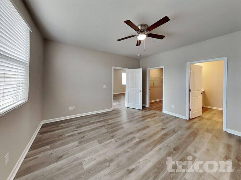 Building Photo - 9150 War Eagles Way