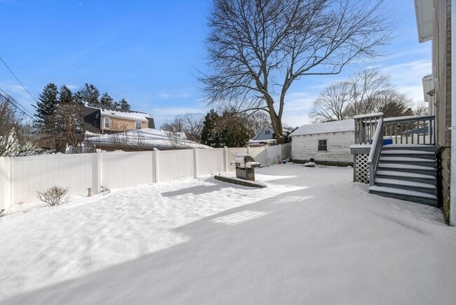 Building Photo - 22 Leonard St