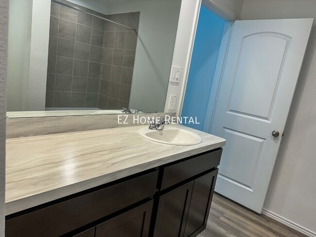 Building Photo - 12210 Deep Stream Ln