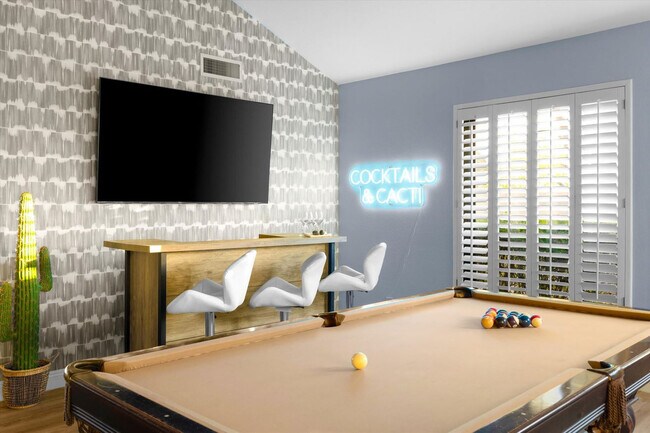 Building Photo - 5604 E Beverly Ln