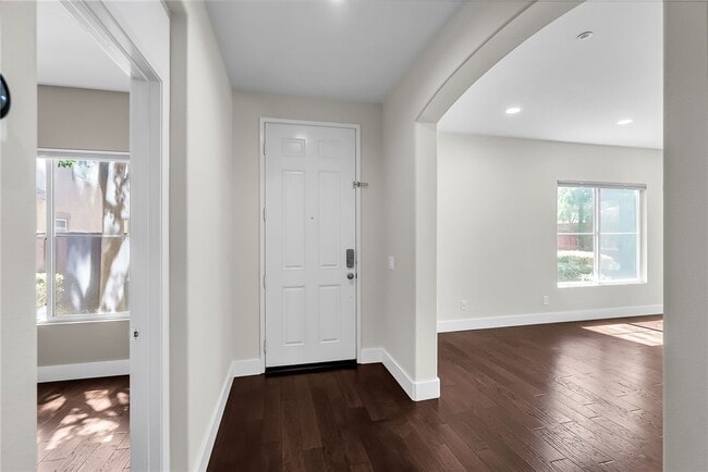 Building Photo - 4028 Landau Ct