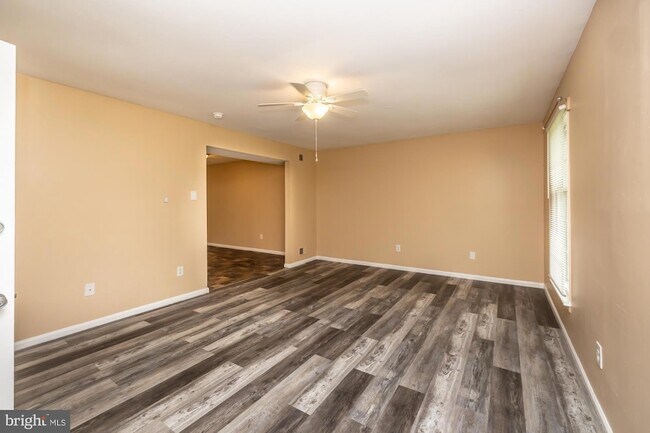 Building Photo - 3204 Norma Dr