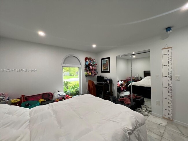 Building Photo - 4934 NW 94th Doral Pl