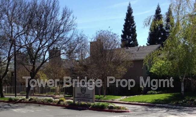 Building Photo - 11150 Trinity River Dr