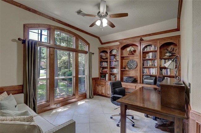 Building Photo - 19 S Linton Ridge Cir
