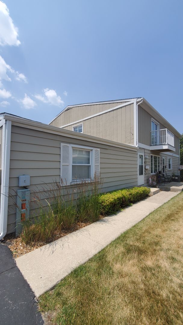 Building Photo - Tinley Park Condo
