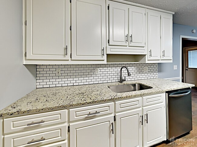 Building Photo - 5102 Meridian Lake Dr