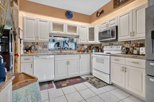 Building Photo - 13001 SW 11th Ct