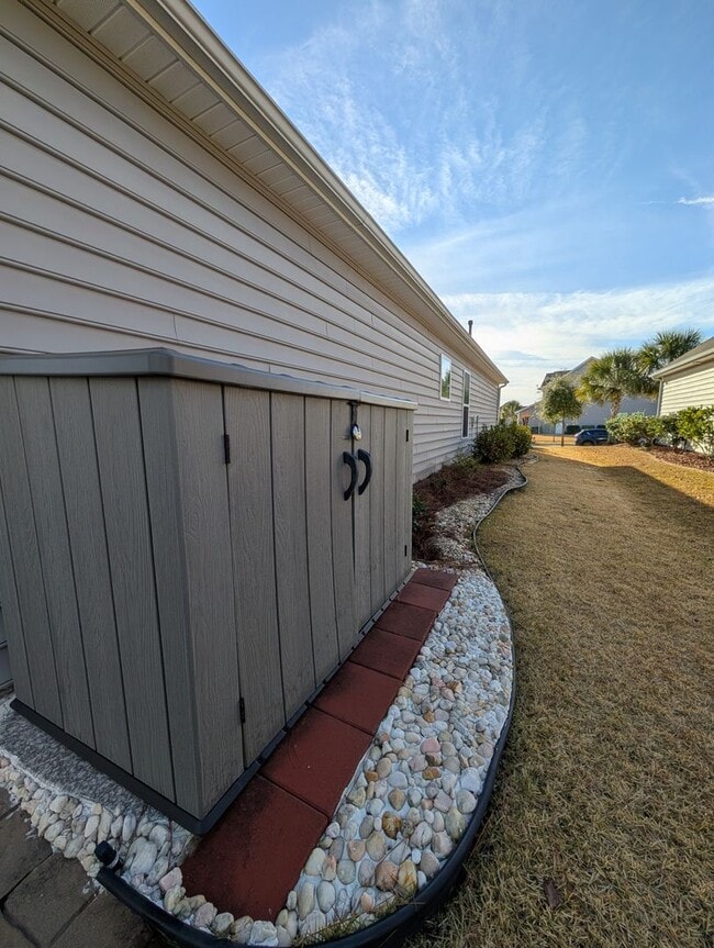 Building Photo - Cozy, Move-In Ready Home — North Myrtle Beach