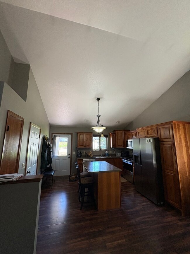 Building Photo - 3258 White Oak Ln