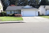 Building Photo - 4615 NE 126th Ave
