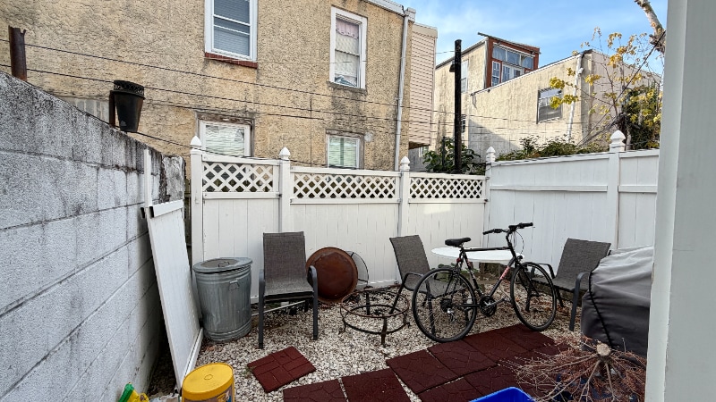 Building Photo - 1804 Titan St