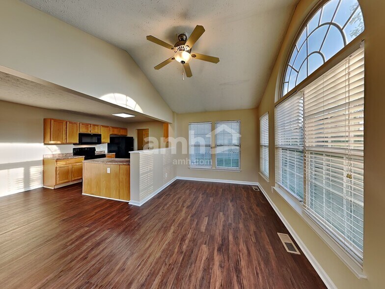 Building Photo - 5169 Appaloosa Cir