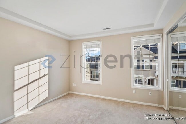 Building Photo - 3783 Dunmore Ln