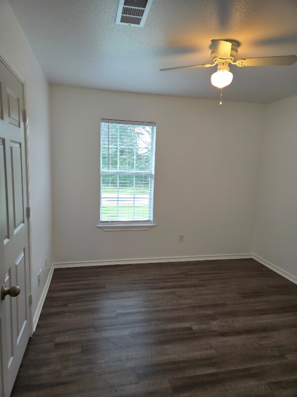 Building Photo - 4202 Magnolia St