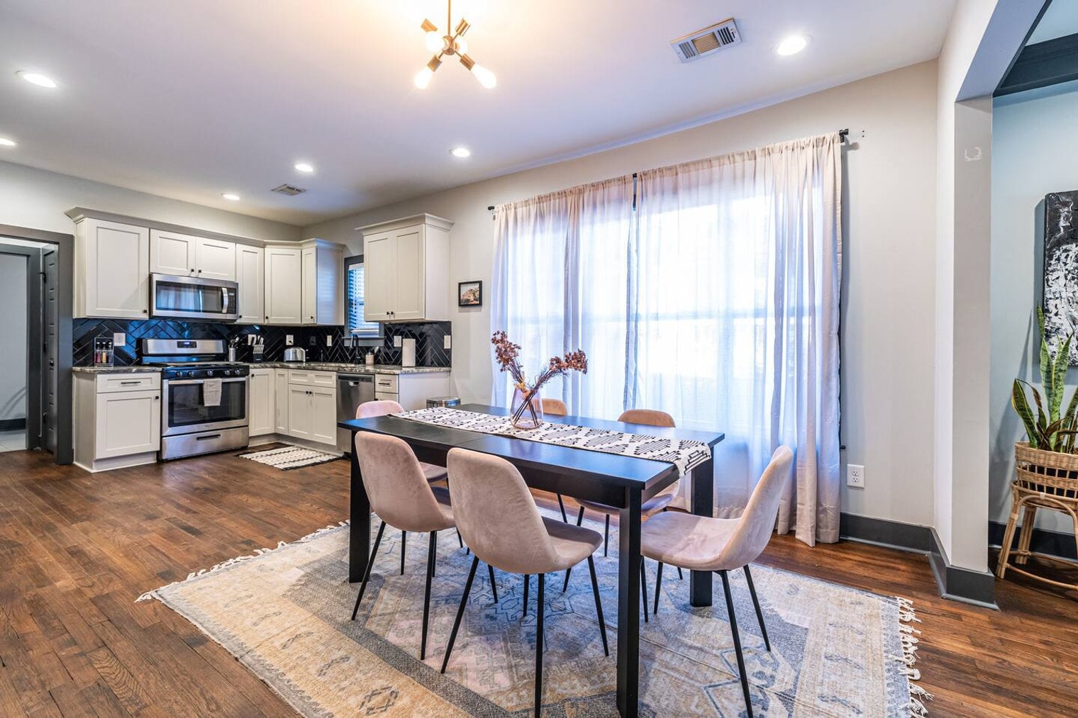 Building Photo - 996 Mayson Turner Rd NW